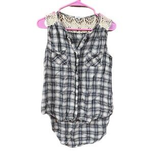 🇺🇸 Plaid Hi-Lo Top